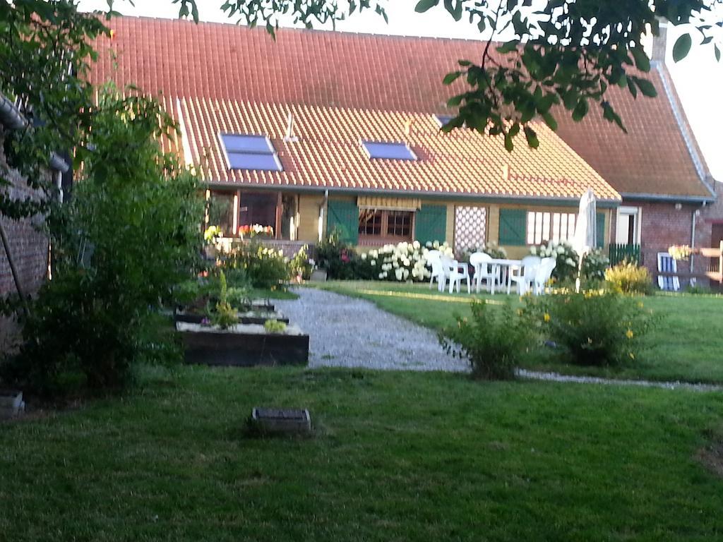 Gite De La Ferme Des Crins Blancs Villa Hazebrouck Rom bilde